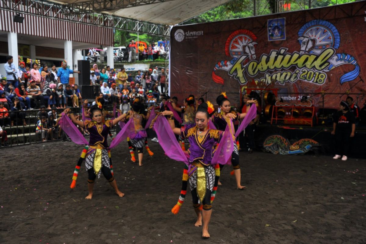 Pemkab Sleman tarik wisatawan lewat Festival Merapi