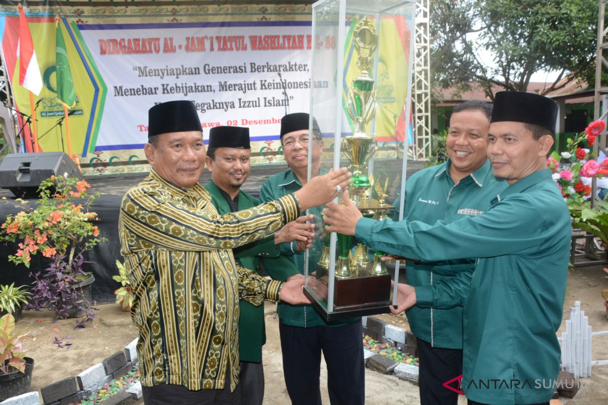 Bupati Deli Serdang hadiri HUT Al Washliyah