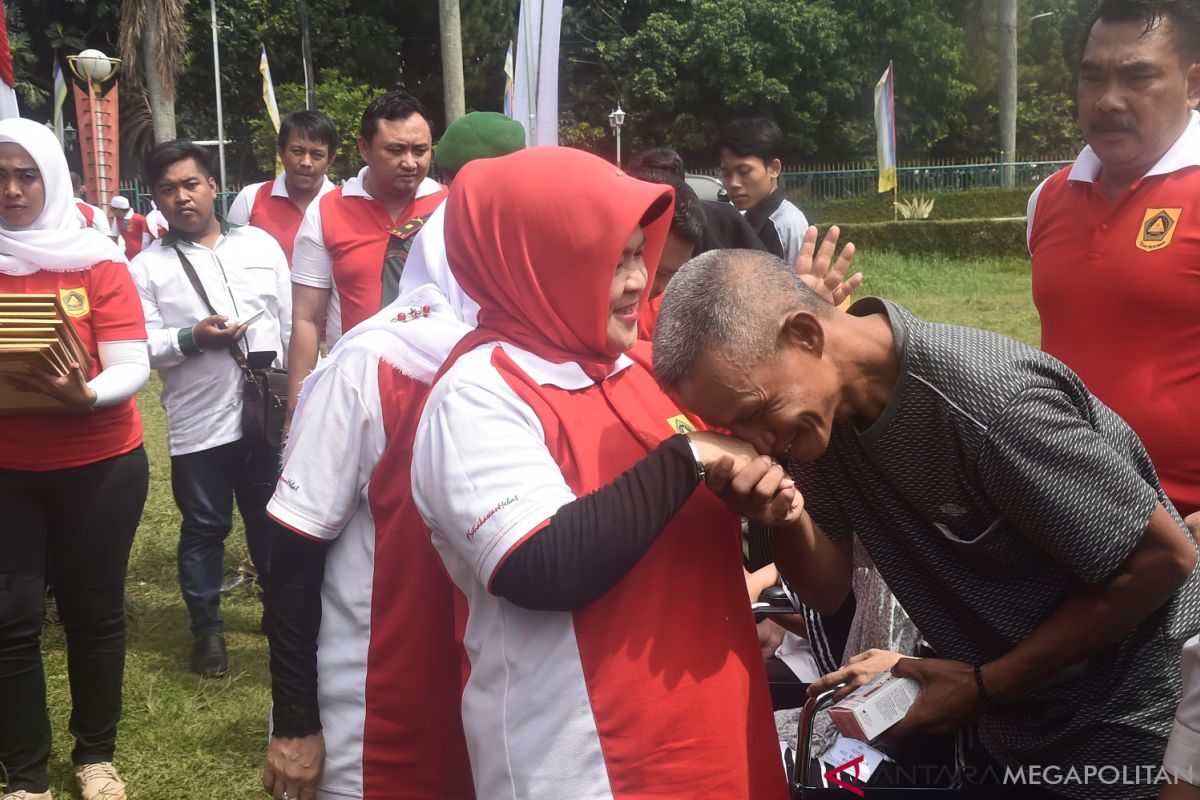 Bupati Bogor mengajak masyarakat merivitalisasi nilai-nilai sosial