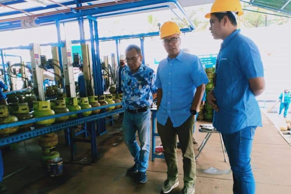 Bara Hasibuan minta Pertamina selesaikan  kelangkaan elpiji tiga kg