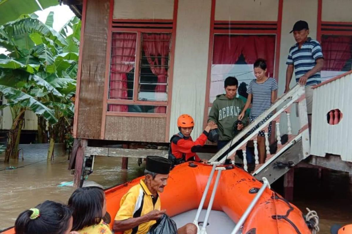 sebagian wilayah Kabupaten Barru terendam banjir