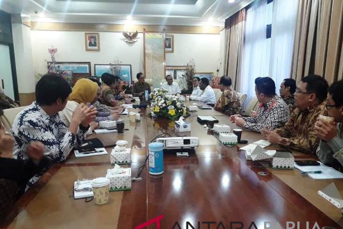 Sesparlu kunjungi Papua guna memantau perkembangan terakhir perbatasan RI-PNG