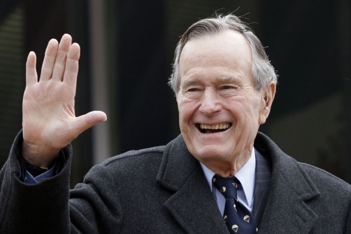 Mantan presiden AS George H.W. Bush meninggal dalam usia 94 tahun