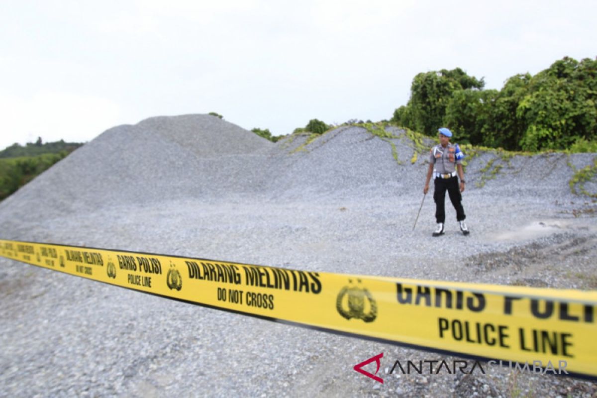 Polisi Mentawai segel material PT.MAC diduga tak kantongi izin