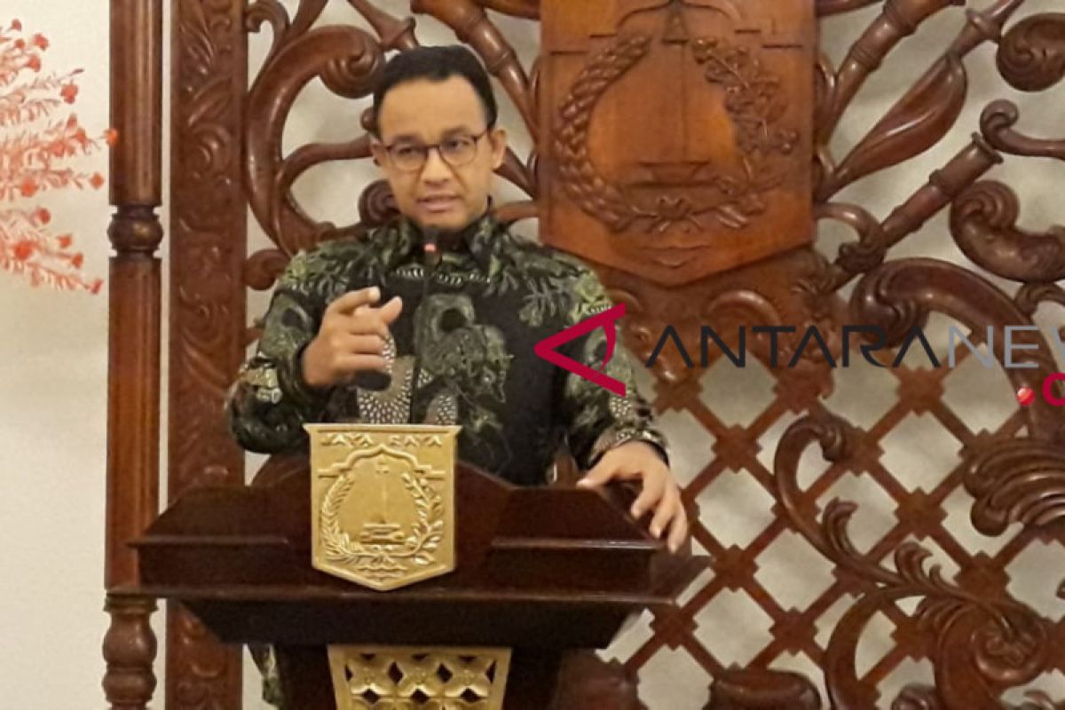 Anies: Jangan dahului takdir dengan spanduk Persija juara