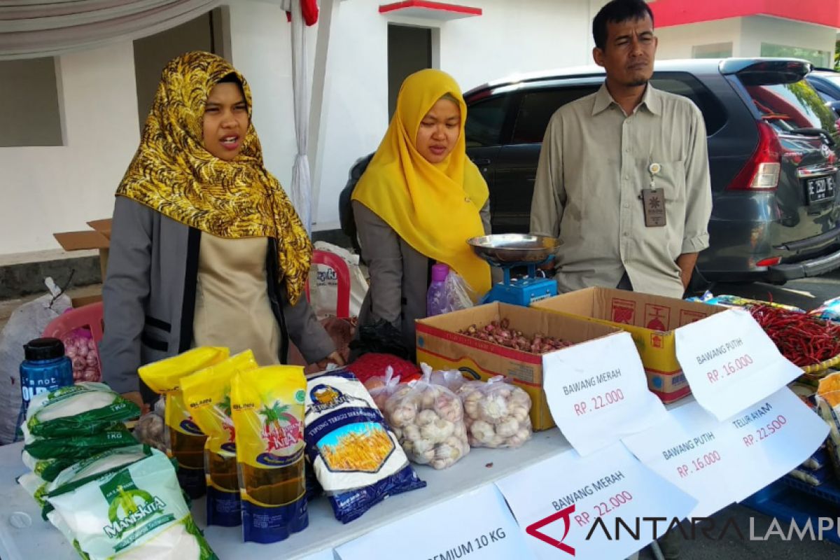 Bulog Lampung Gelar Pasar Murah di Bandarlampung