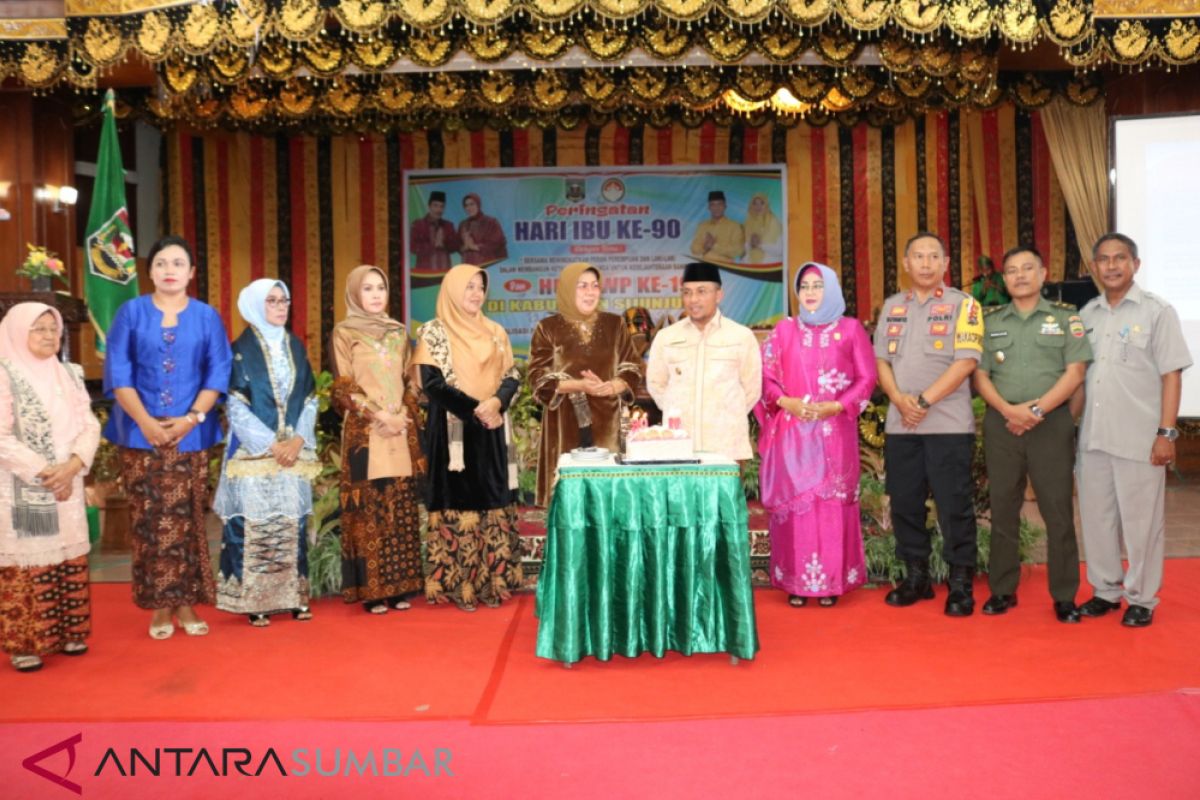 Bangkitkan peran kaum perempuan untuk turut majukan pembangunan daerah