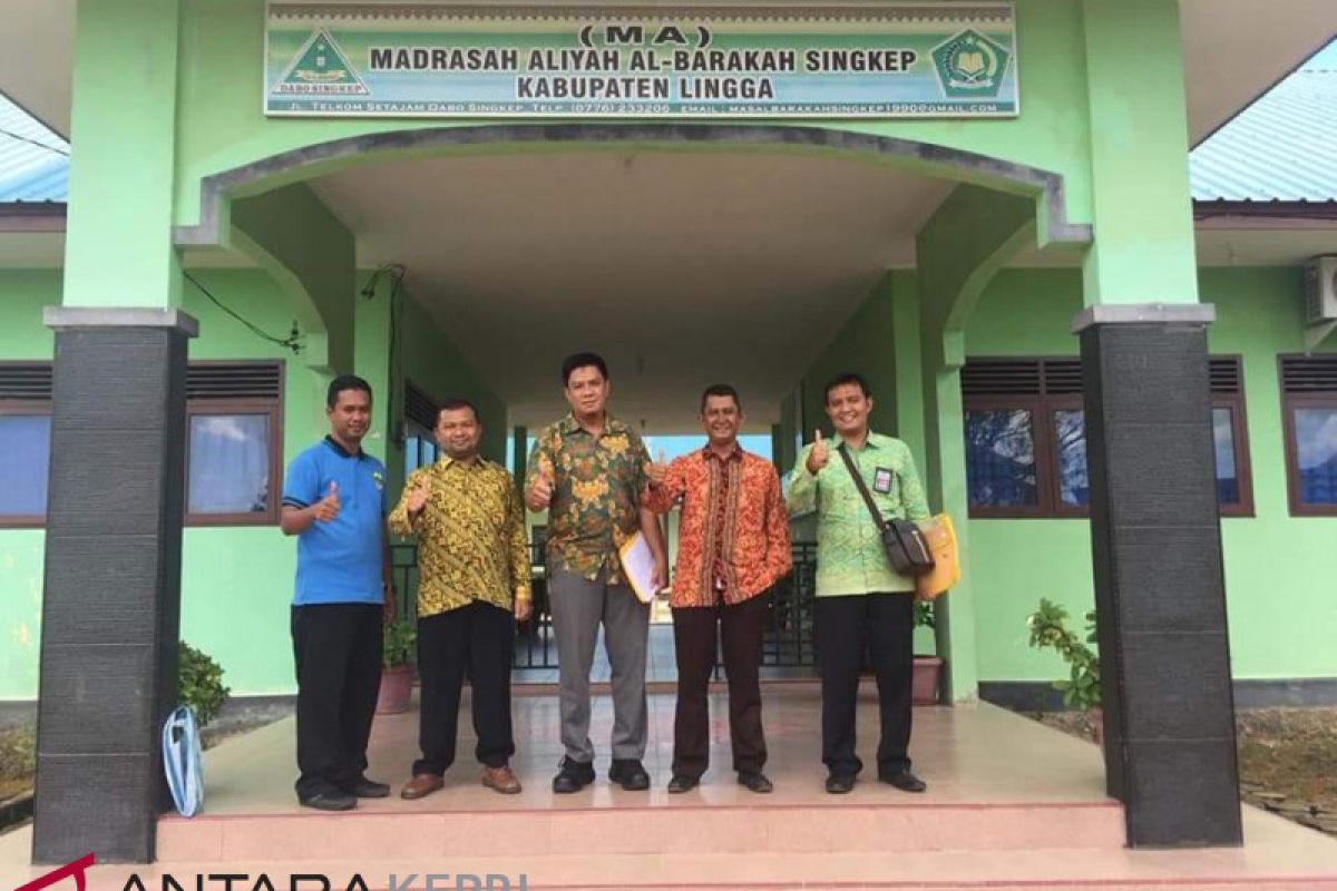 MA Al Barakah Singkep juara satu madrasah sehat tingkat provinsi