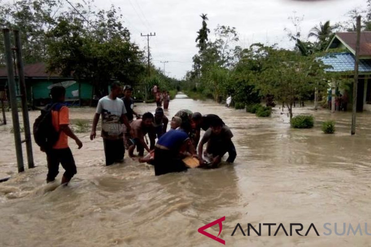 Banjir Tapanuli Selatan meluas tiga Kecamatan