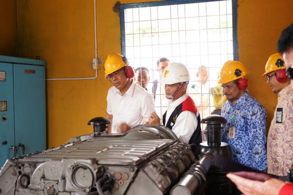 Polisi gagalkan penyeludupan ribuan telepon seluler ilegal