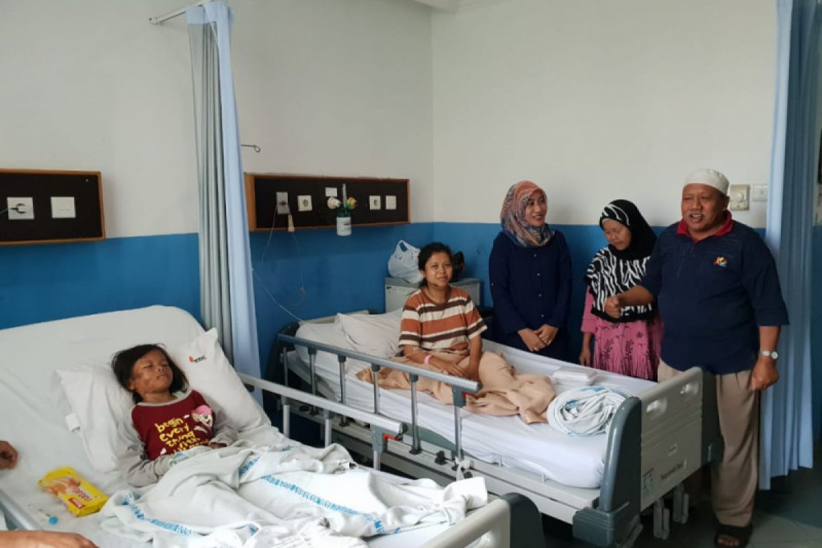 Empat anak korban tsunami telah berkumpul dengan keluarga