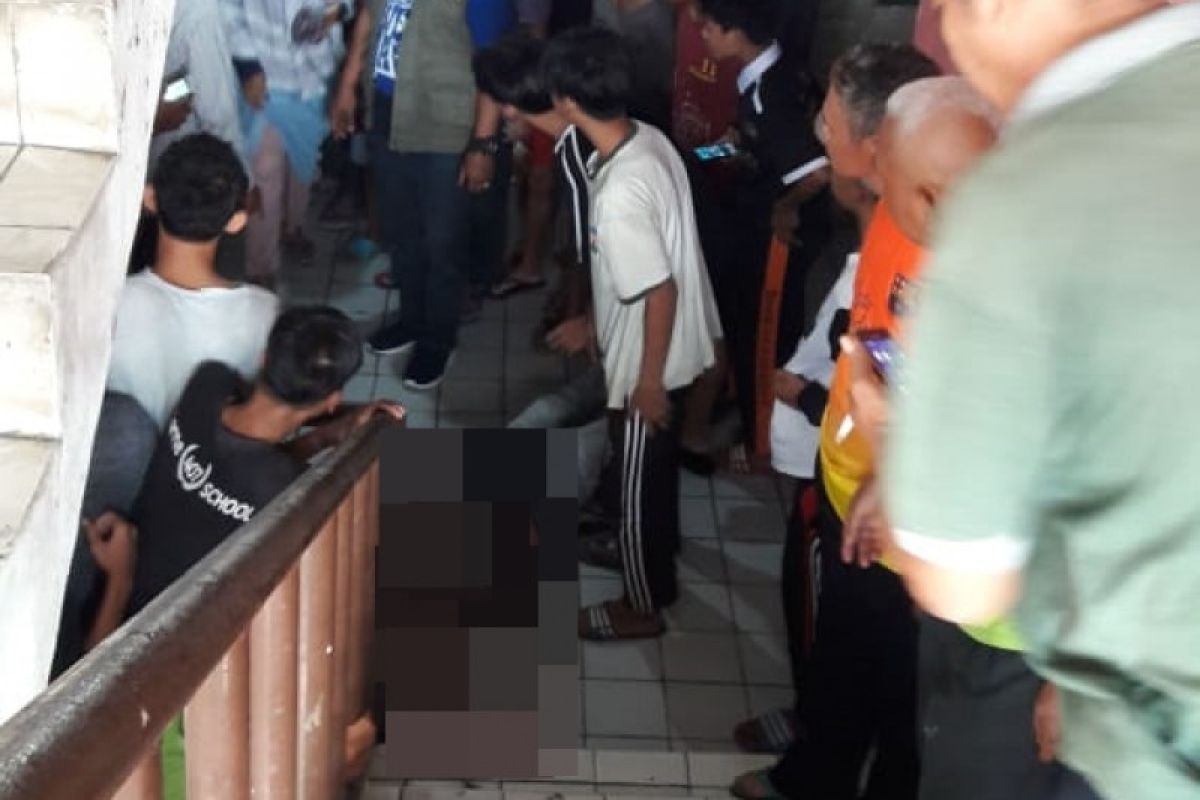 Remaja tewas jatuh dari lantai empat Rumah Susun Tambora