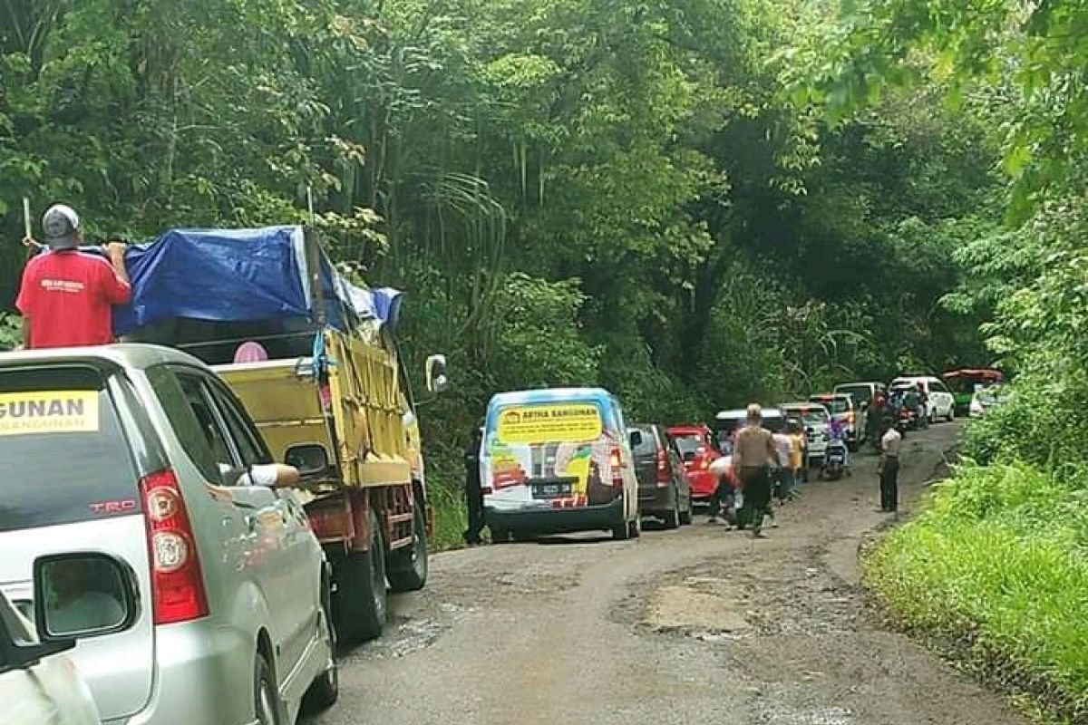 Pemprov Banten Dirikan Pusat Logistik Bantuan Korban Tsunami