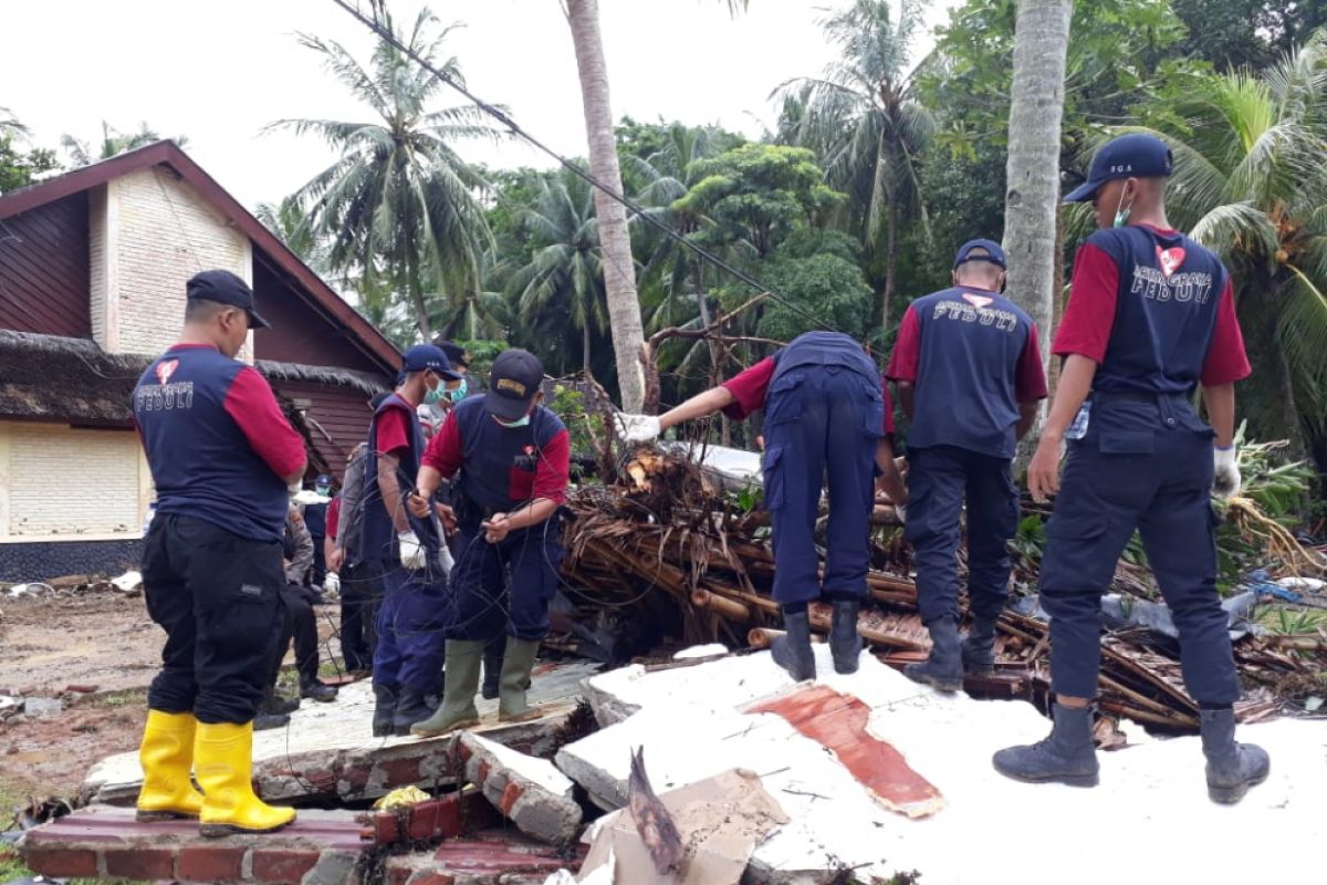Artha Graha Peduli buka tujuh pos bantu korban tsunami Banten