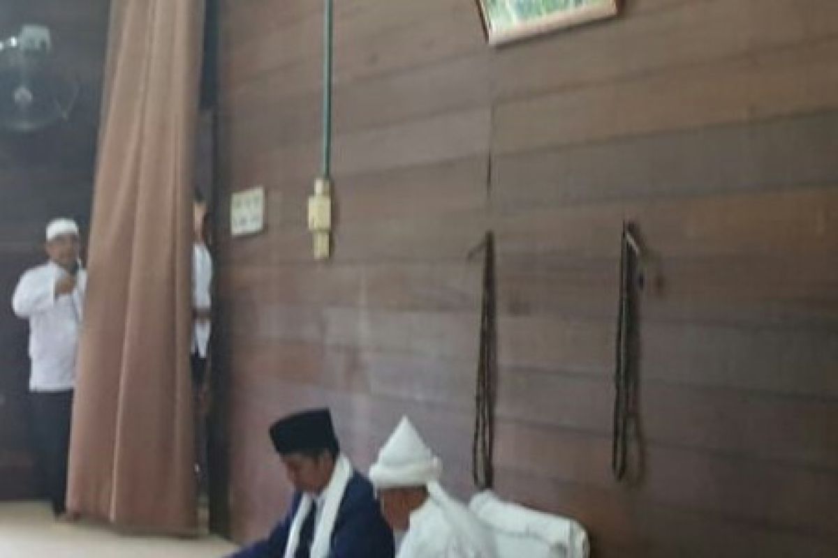 Presiden Jokowi lakukan pertemuan khusus dengan Tuan Guru Syekh Haji Hasyim Al Sarwani