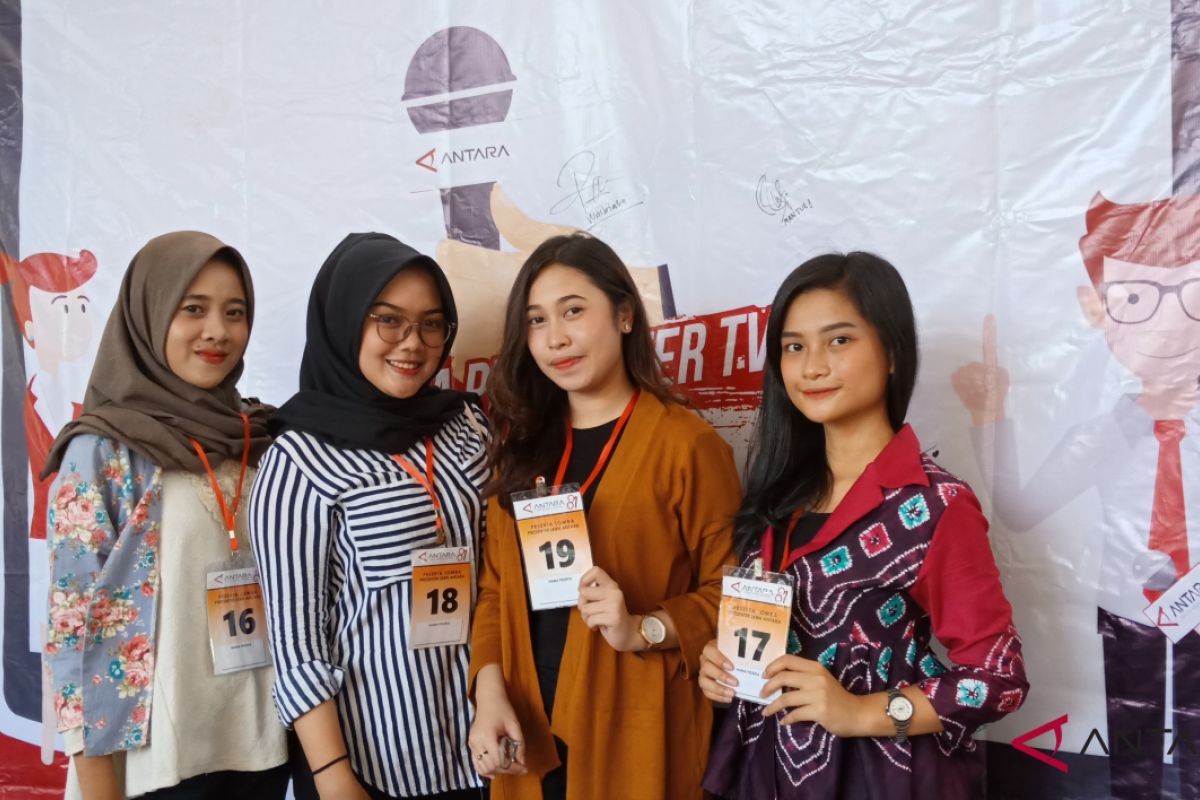 ULM students dominate finalists Antara TV presenter contest
