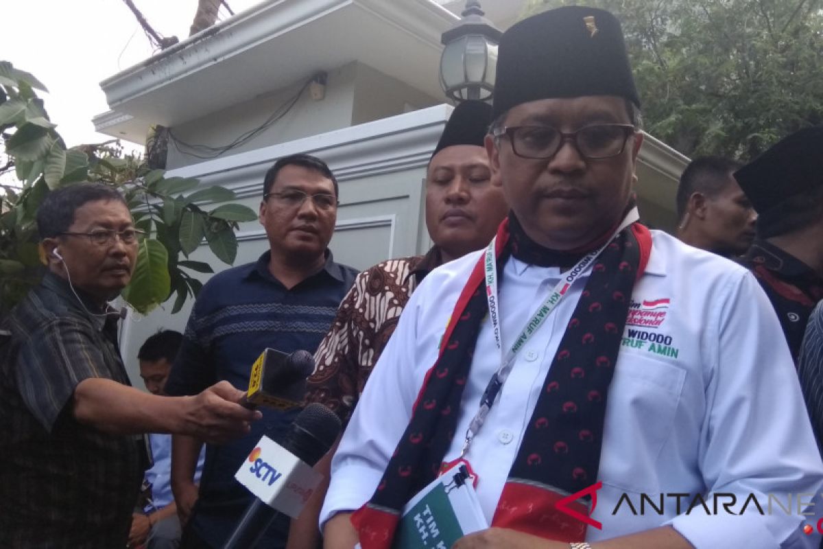 Ma'ruf Amin minta TKN tetap gunakan politik beradab