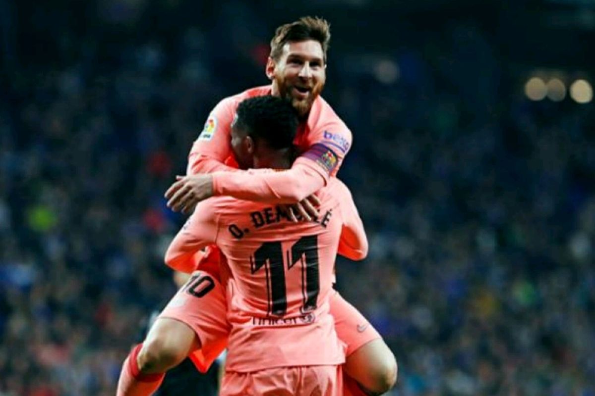 Dua gol Messi antarkan kemenangan Barca dalam Derby Catalan