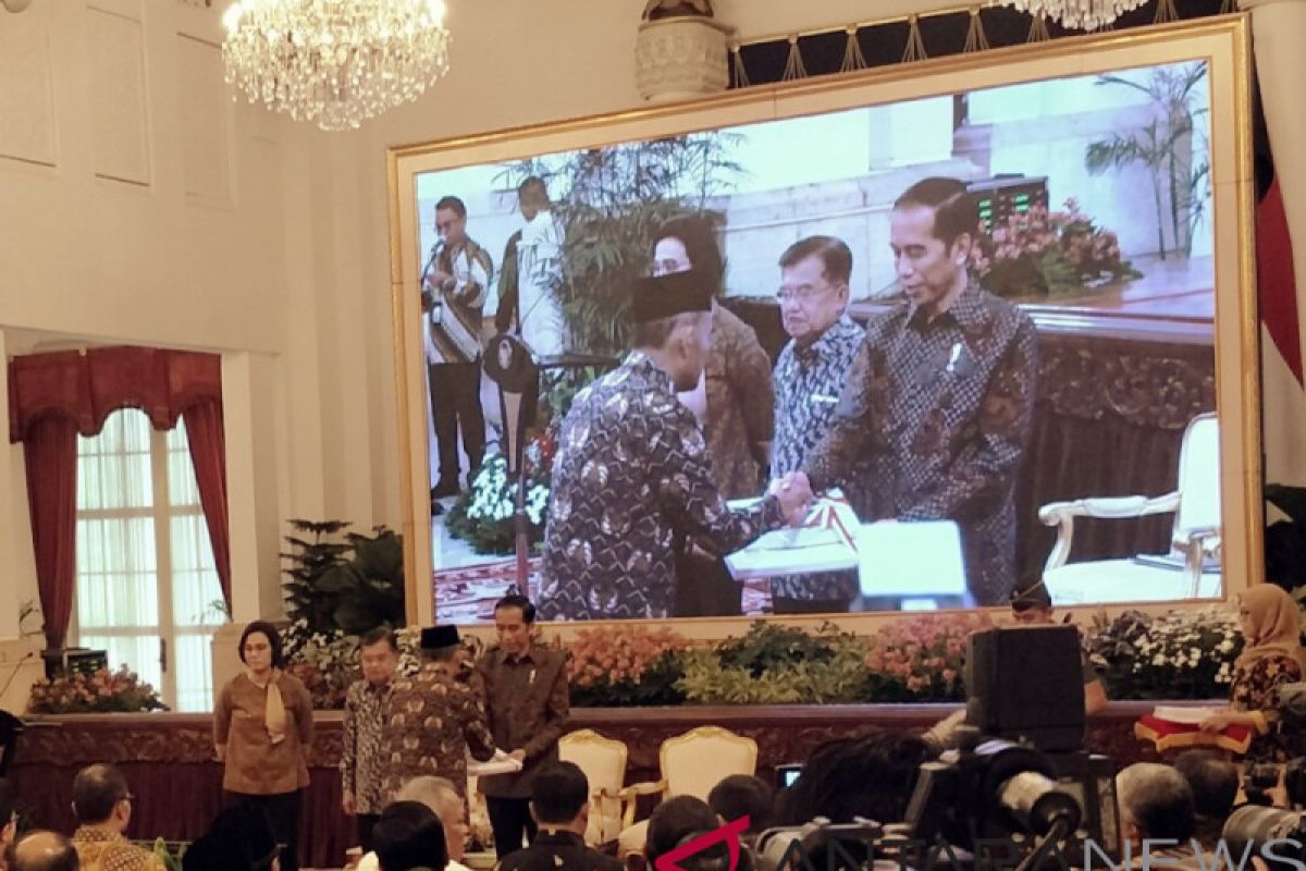 Presiden Jokowi serahkan DIPA 2019