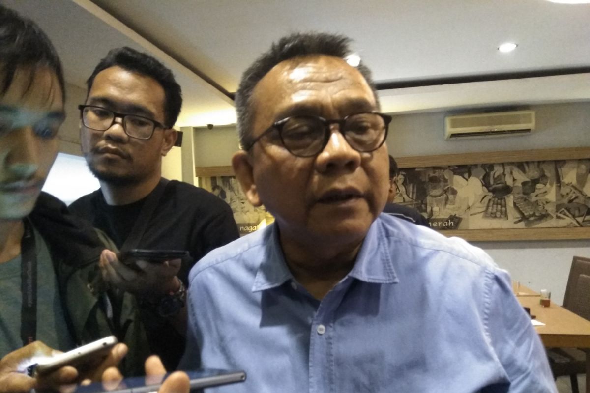 Taufik nilai wajar soal salam dua jari Anies