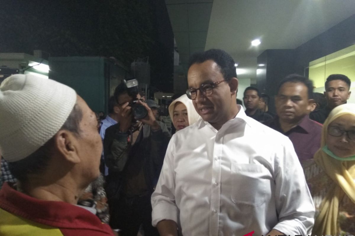 Anies kunjungi keluarga-korban tsunami Selat Sunda di RSUD Tarakan