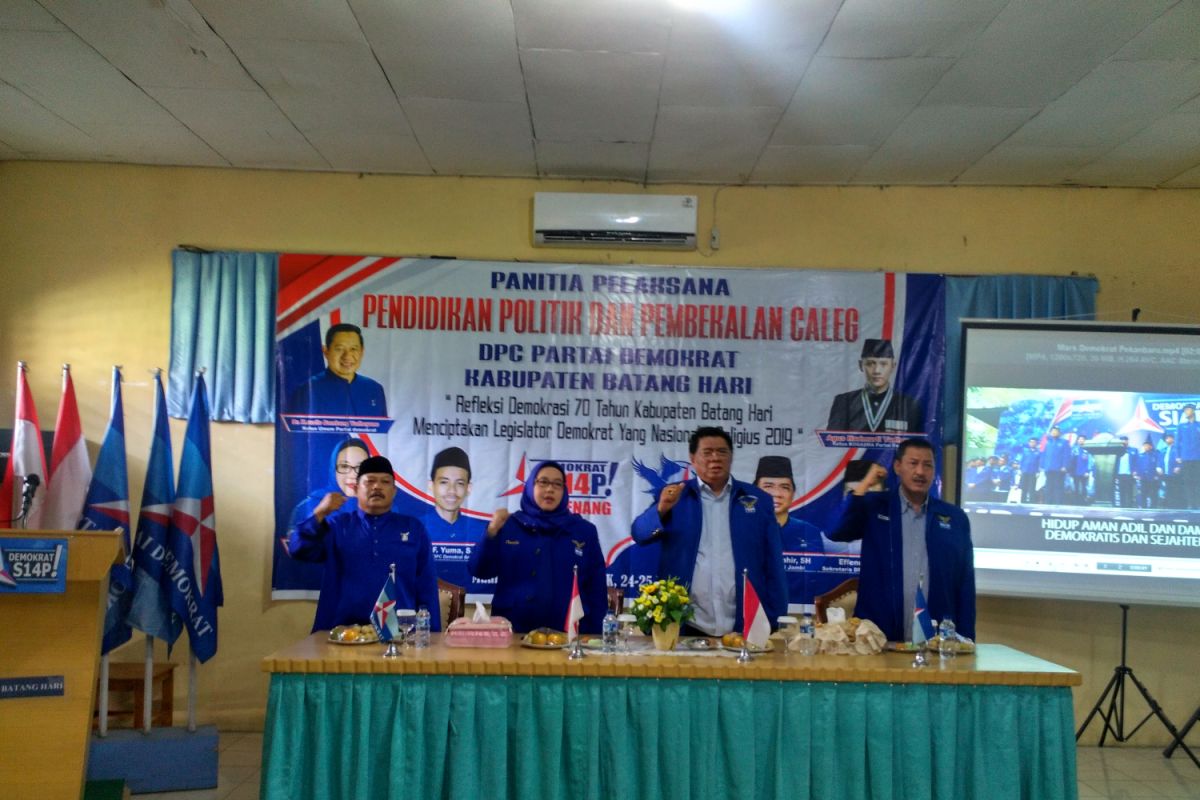 Partai Demokrat Batanghari berikan pendidikan politik kepada caleg