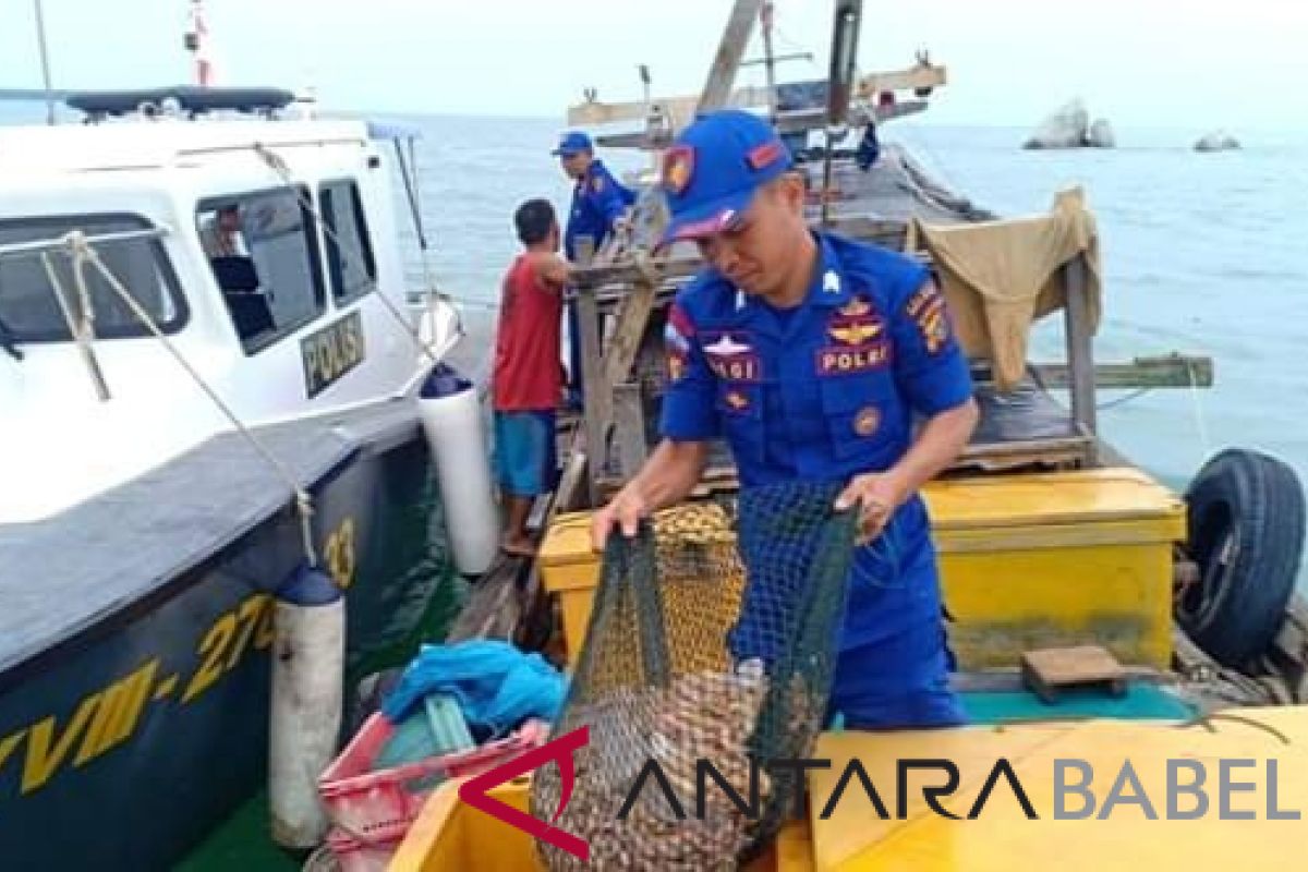 Sat Polair Bangka Selatan tangkap dua kapal trawl