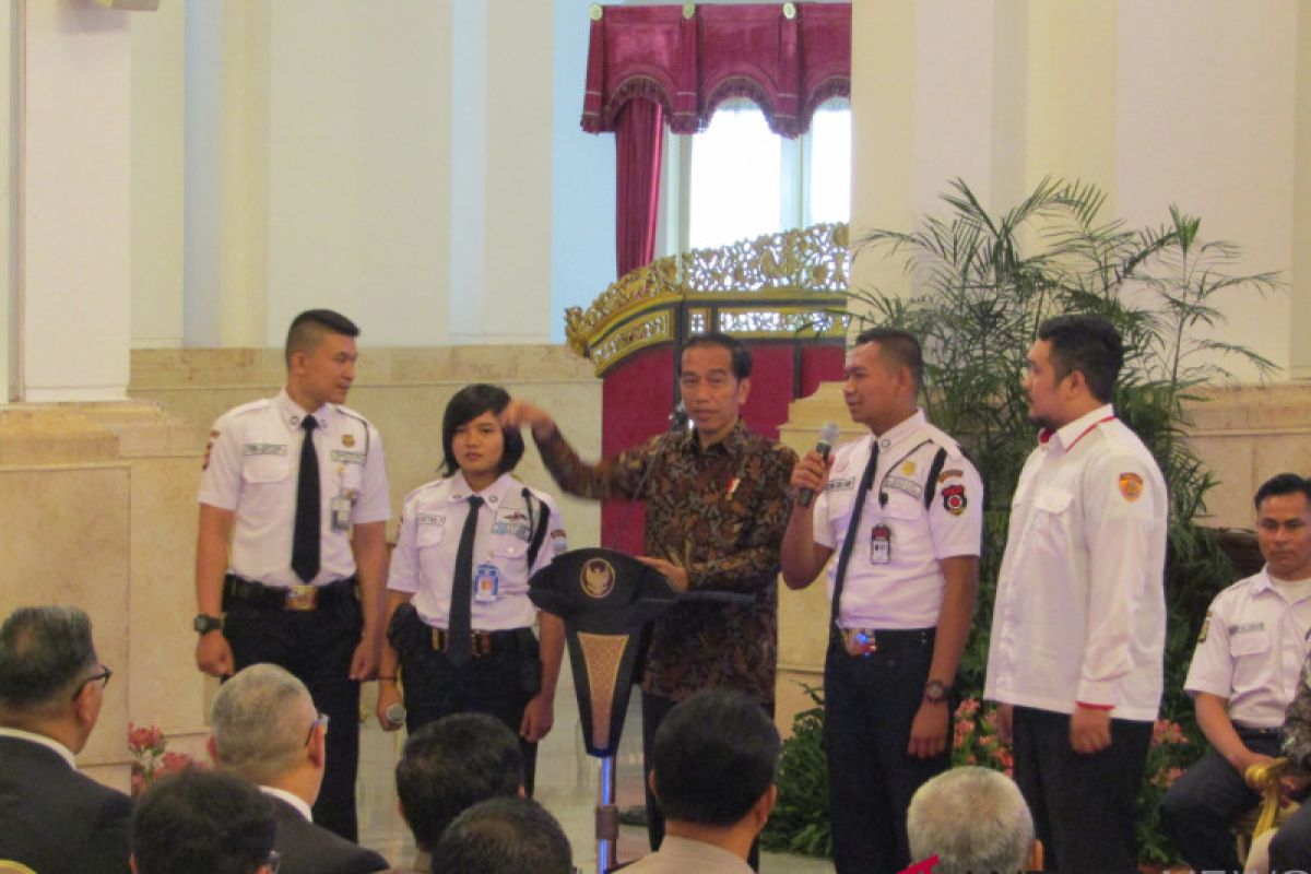 Satpam "geruduk" Istana Kepresidenan Jakarta