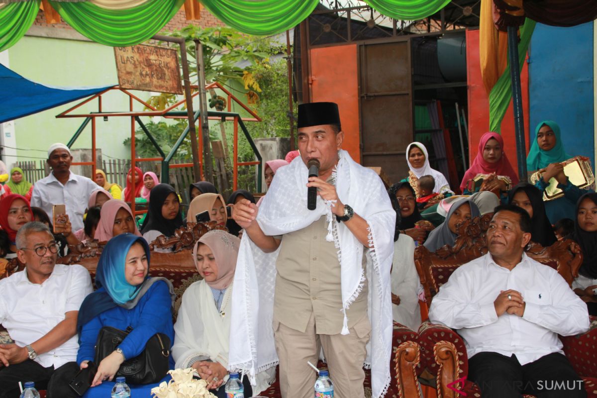 Gubernur Sumut tabur bibit nila di lubuk larangan