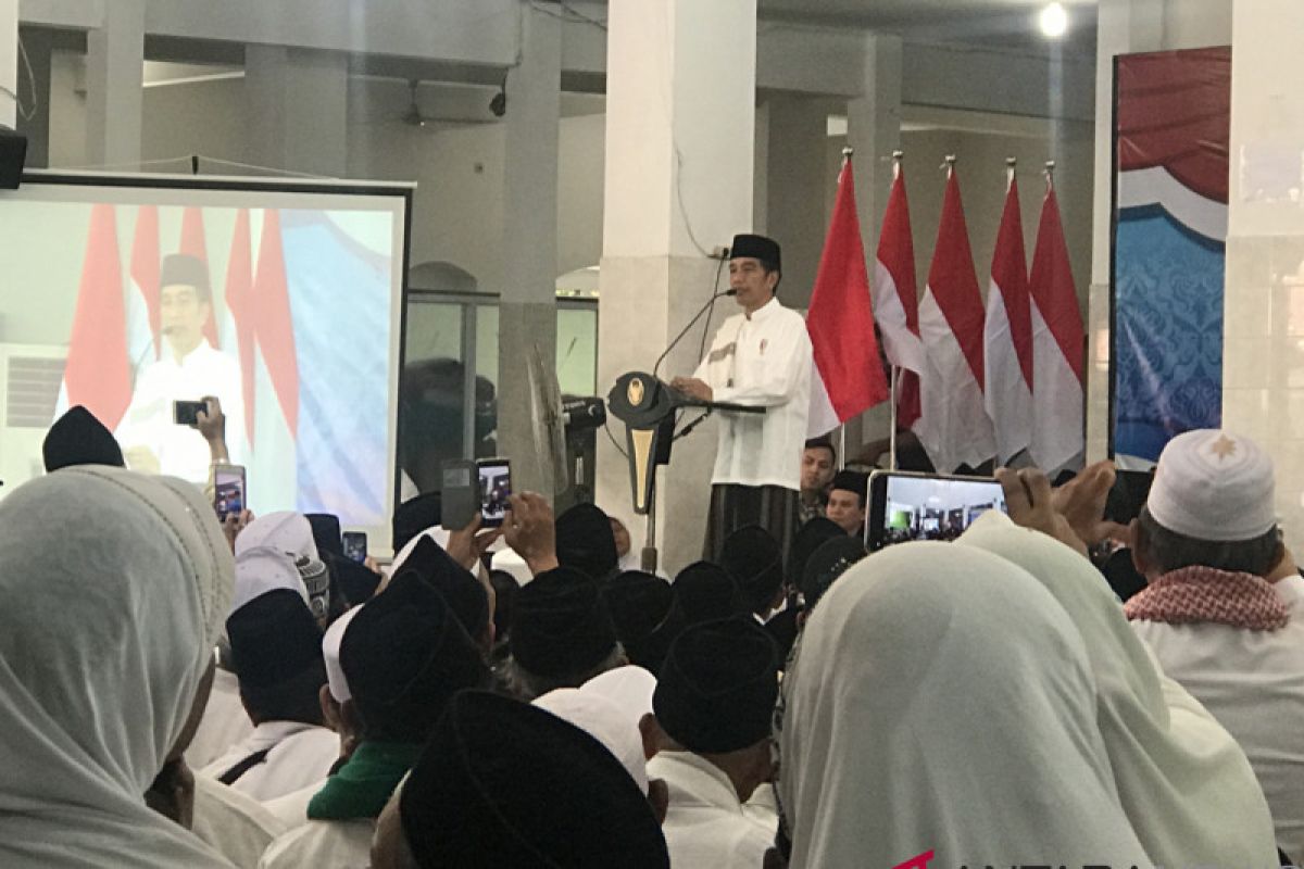 Jokowi kisahkan pengalamannya terbang sembilan jam Aceh-Wamena