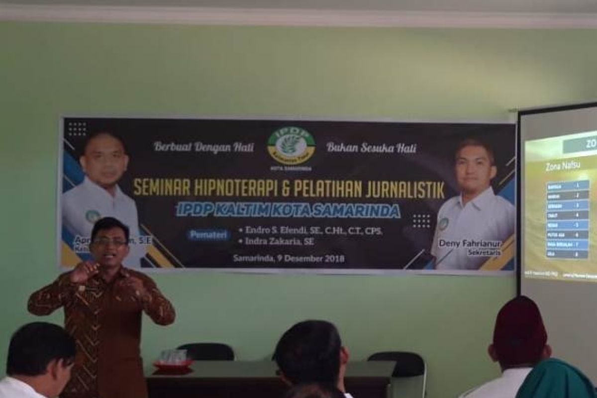 IPDP Kota Samarinda Gelar Seminar Hipnoterapi dan Jurnalistik