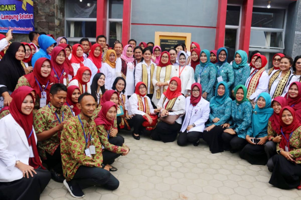 Ibu Negara Tinjau Keberhasilan Lampung Laksanakan IVA Test dan Sadanis