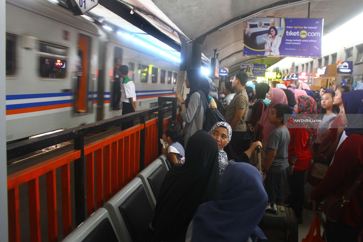 Penumpang KA Libur Natal di Surabaya Capai 226.942 Orang