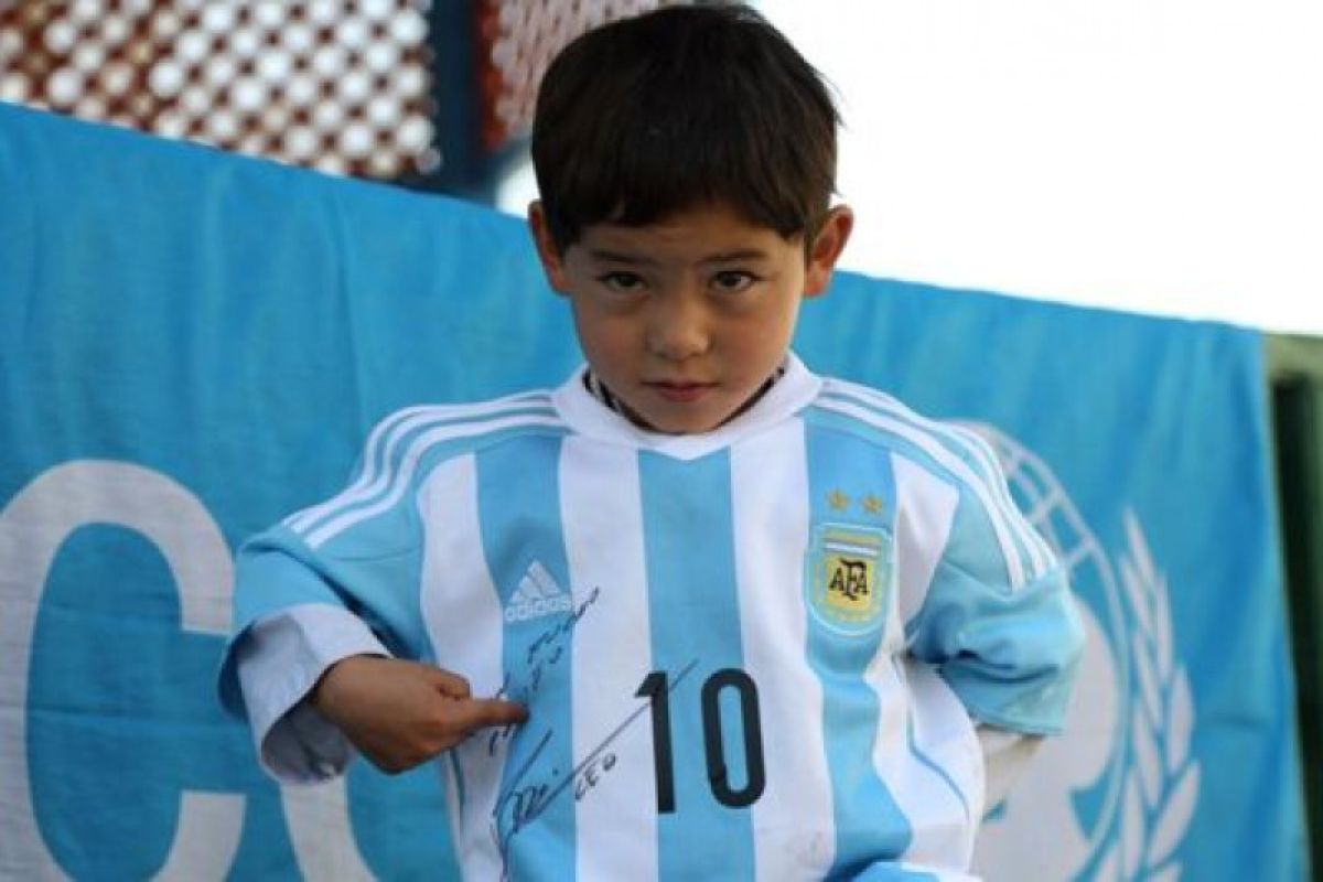 "Messi Kecil" dari Afghanistan mengungsi akibat ancaman Taliban