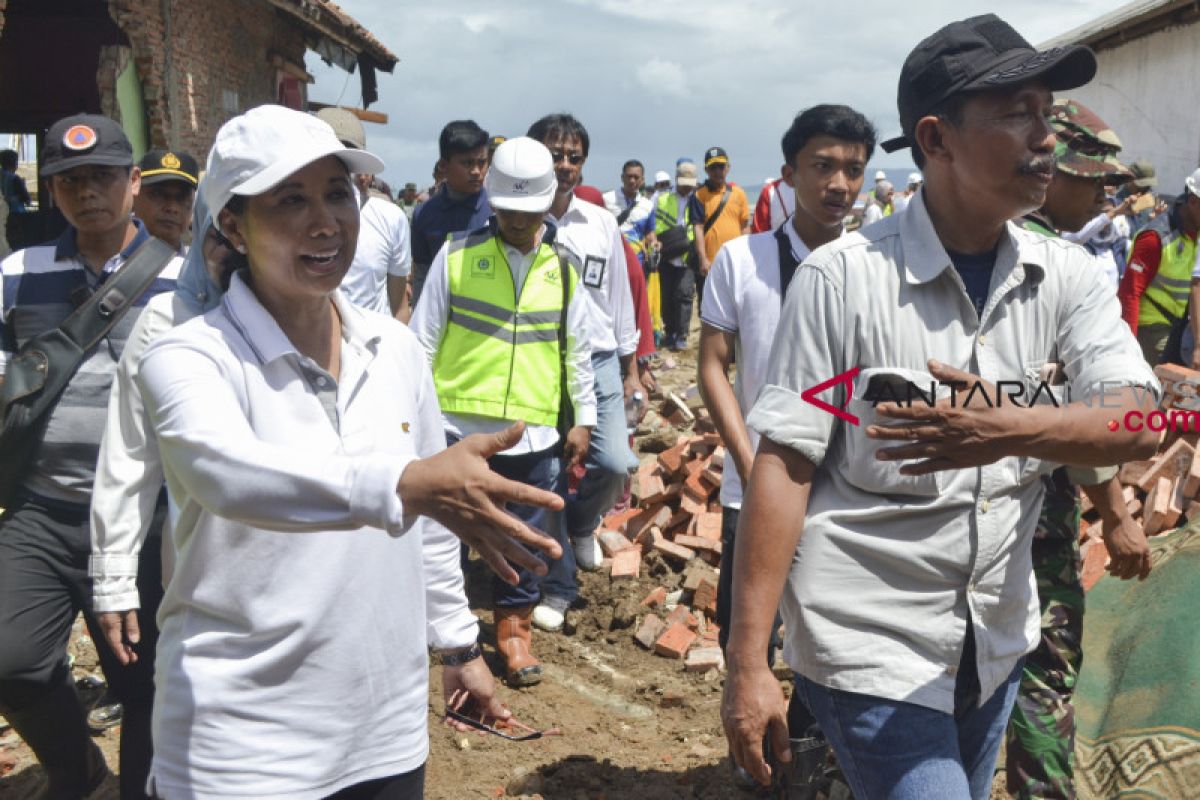 Warga korban tsunami bersyukur terima bantuan dari BUMN