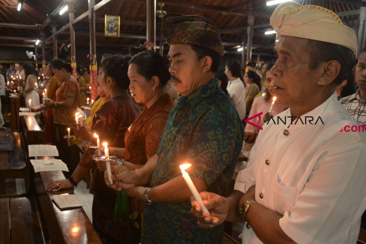 Umat Katolik Badung rayakan Natal bernuansa Bali