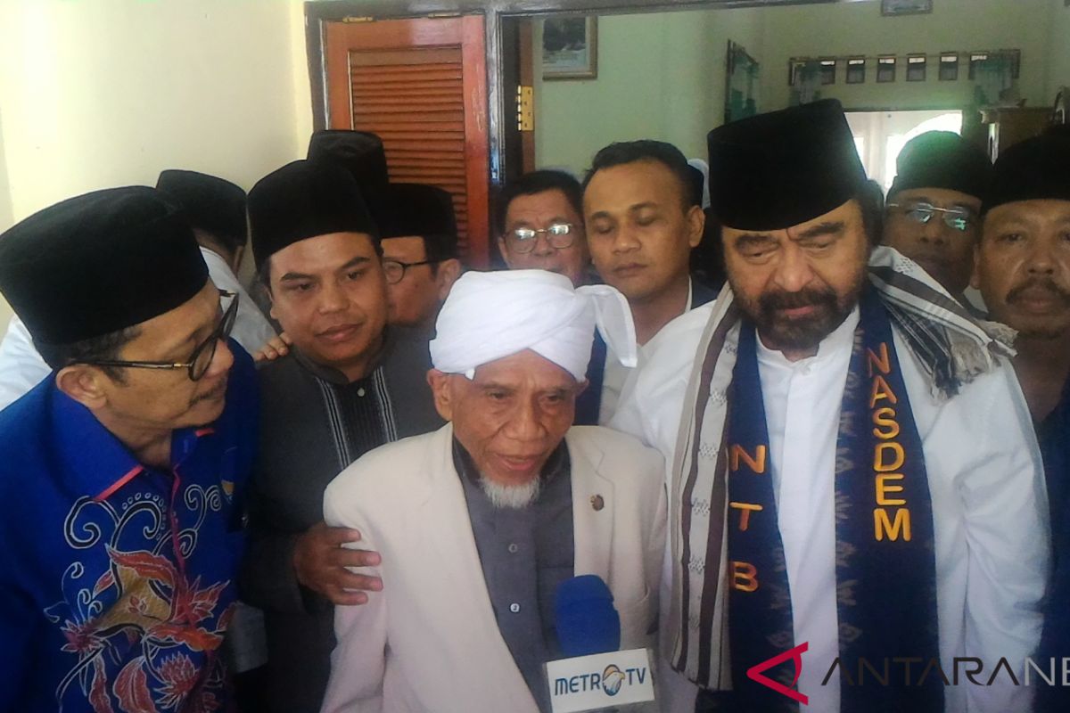 Surya Paloh bersilaturahmi ke ulama besar NTB