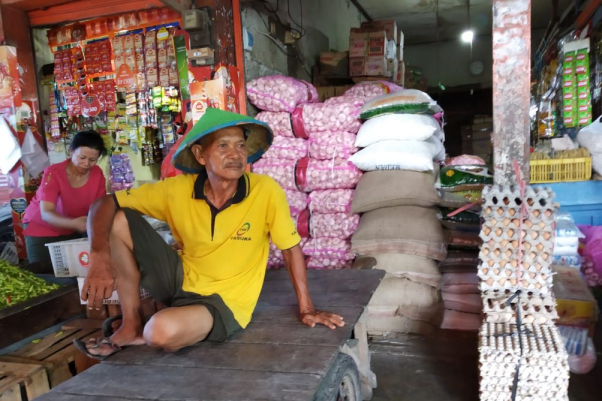 Stok Komoditas Bahan Pokok di Bojonegoro Mencukupi