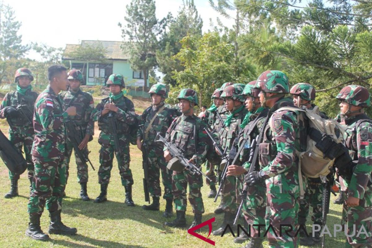 Danrem: setiap hari KKB tembak pos TNI-Polri