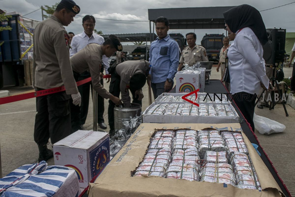 Pemkab Mukomuko larang warga mainkan petasan dan meriam bambu selama Ramadhan