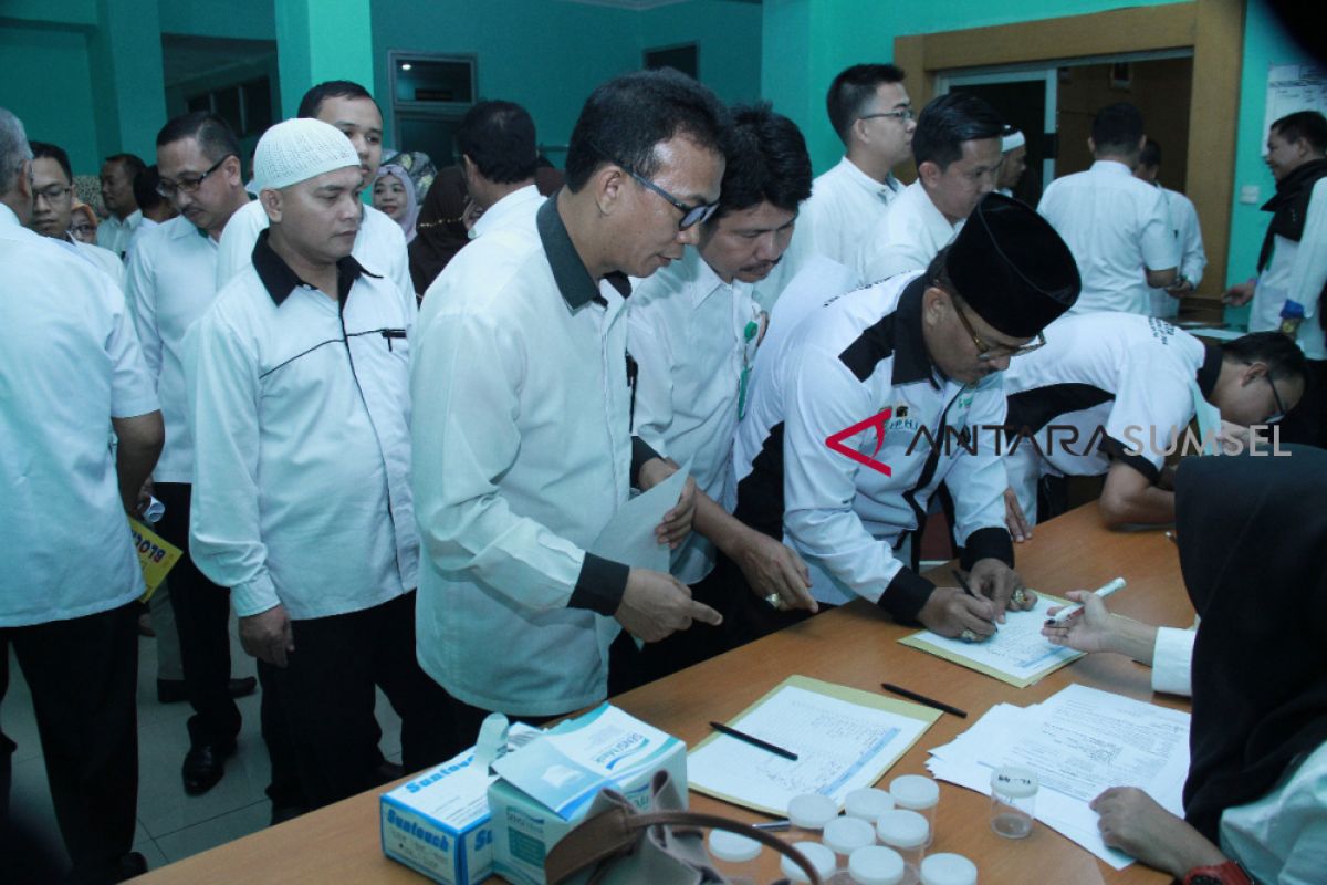 167 orang pegawai Kemenag Sumsel jalani tes urine