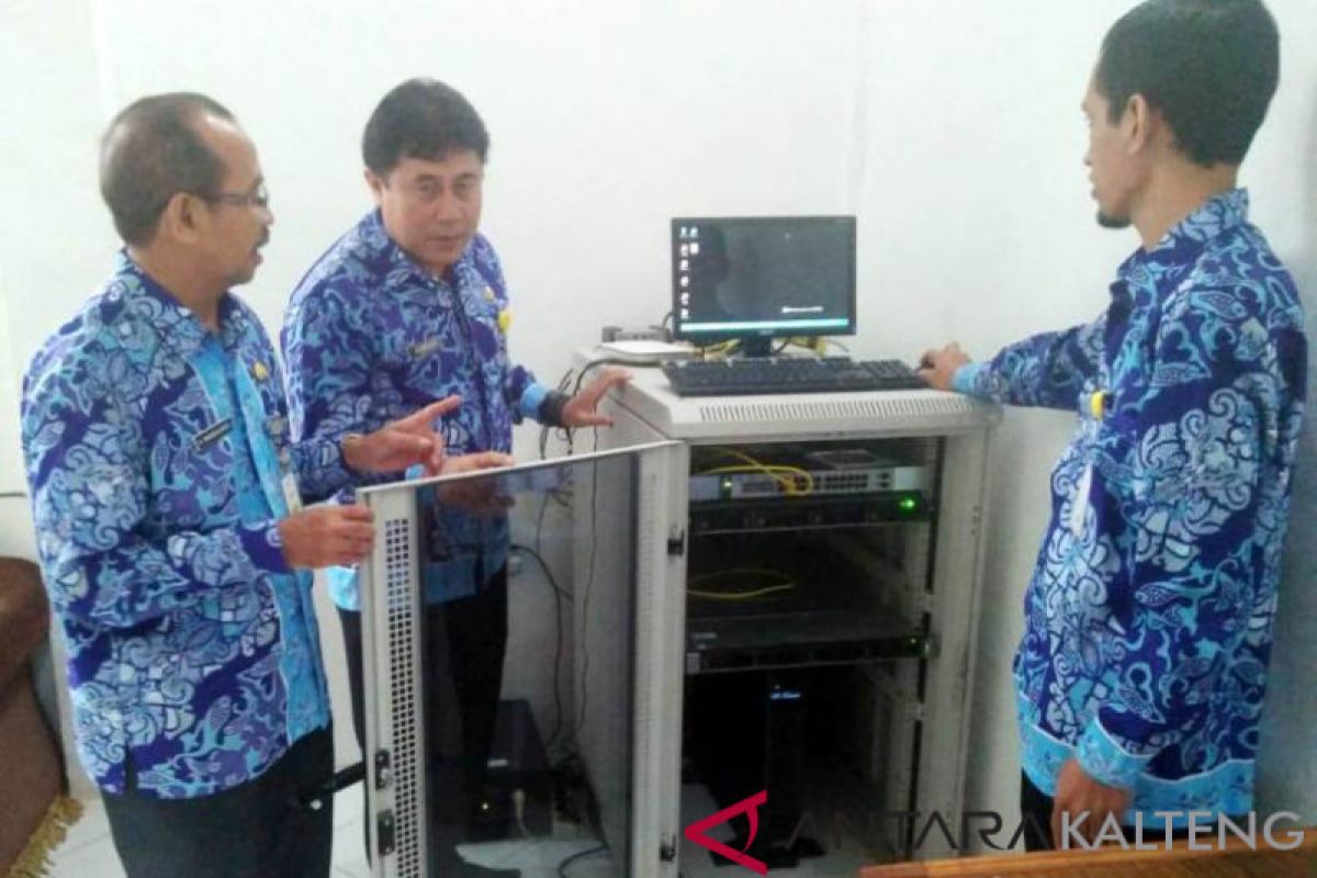 Dinas Pendidikan  kabupaten ini mulai operasionalkan server Dapodik