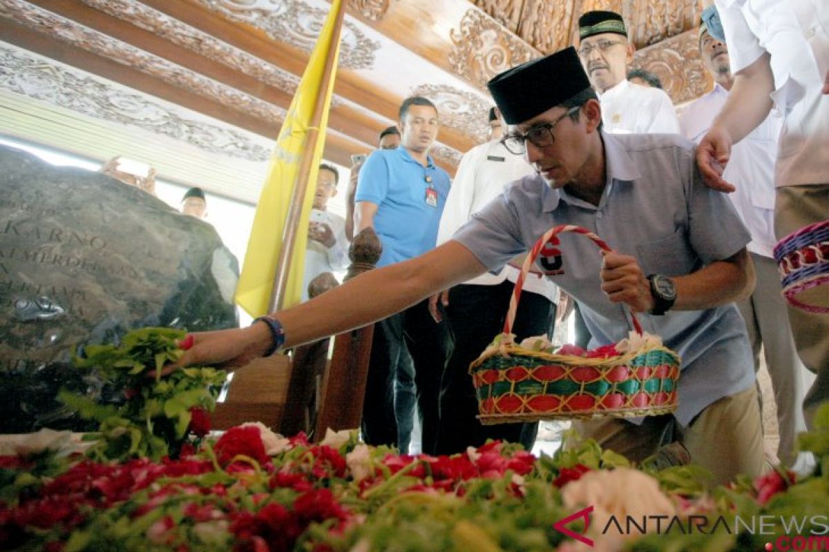 Sandiaga Uno ziarah ke Makam Soekarno