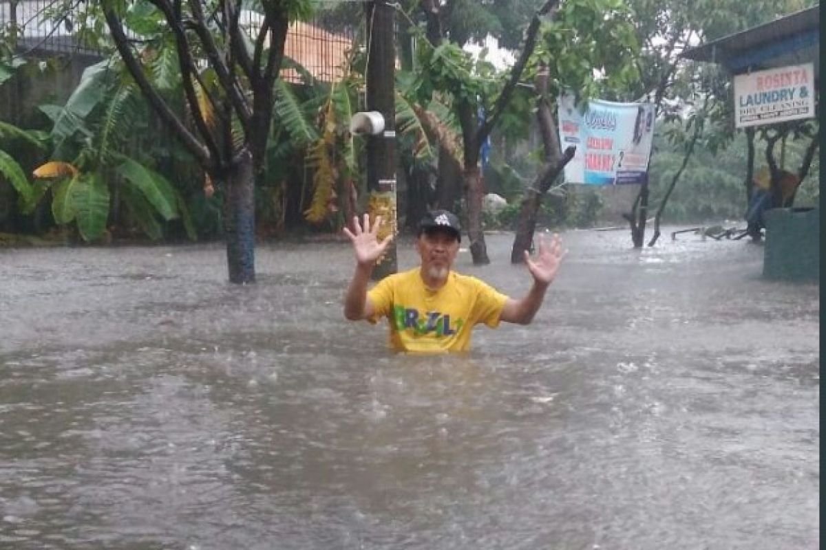 Banjir satu meter di Jakarta Timur akhirnya surut