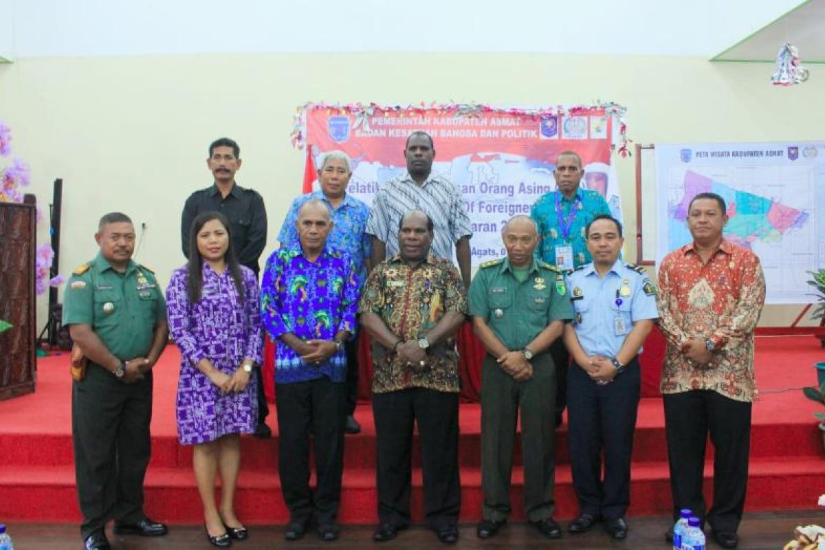 Bakesbangpol Asmat gelar pelatihan pengawasan orang asing