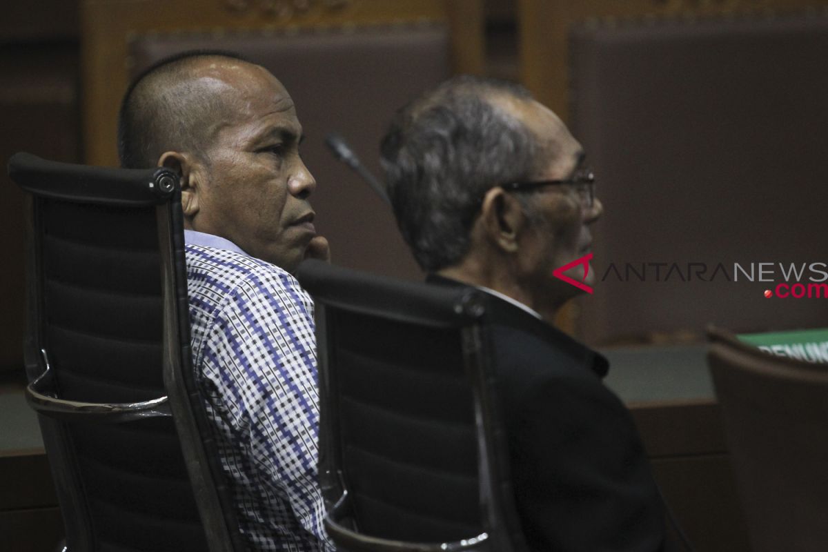 Tujuh anggota DPRD Sumut dituntut 6 dan 4 tahun