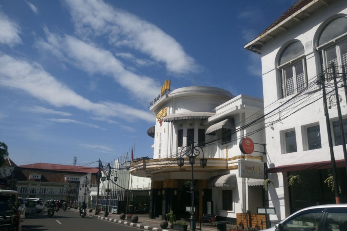 Kreativitas Bandung dan Mimpi Wisata Sumbar