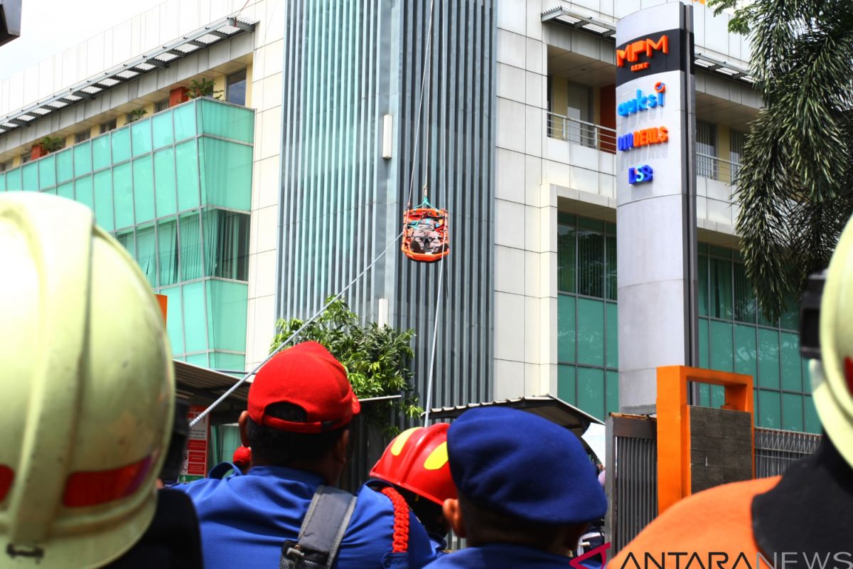 Gedung Telkom Ambon terbakar, jaringan telekomunikasi sempat terputus