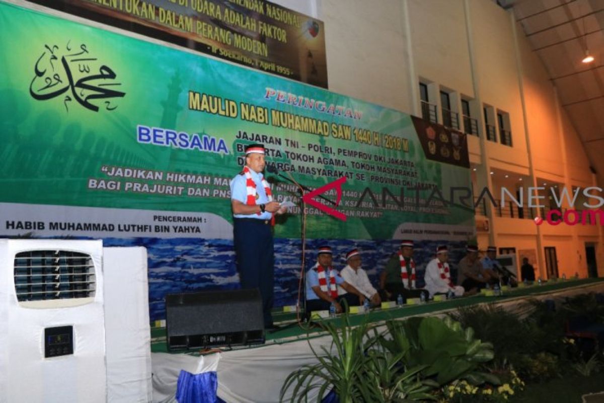 TNI/Polri peringati Maulid Nabi di Lanud Halim