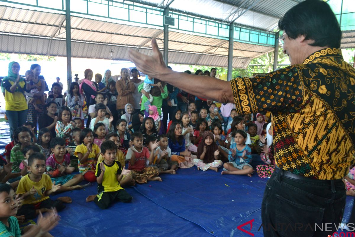 Anak korban tsunami asal Indramayu dibantu belajar di pesantren